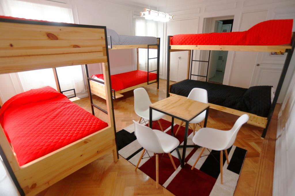 Salvador Hostal & Cafe Сантьяго Екстер'єр фото