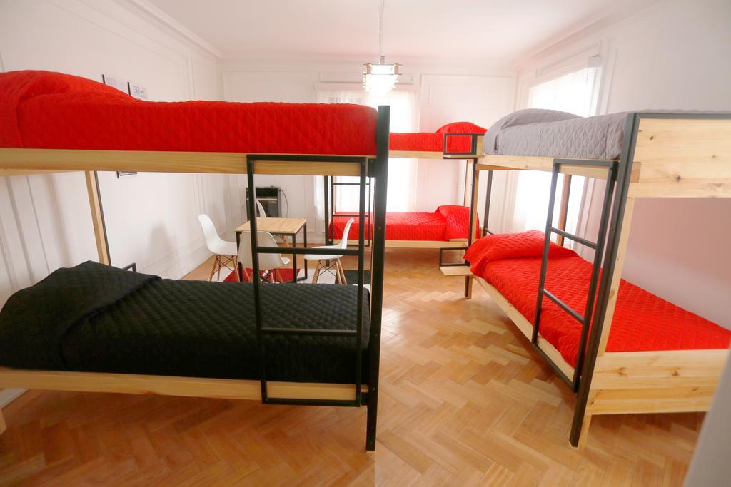 Salvador Hostal & Cafe Сантьяго Екстер'єр фото