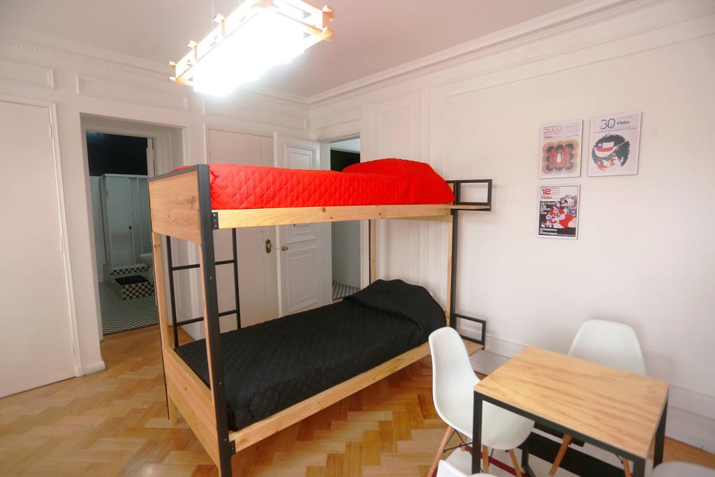Salvador Hostal & Cafe Сантьяго Екстер'єр фото