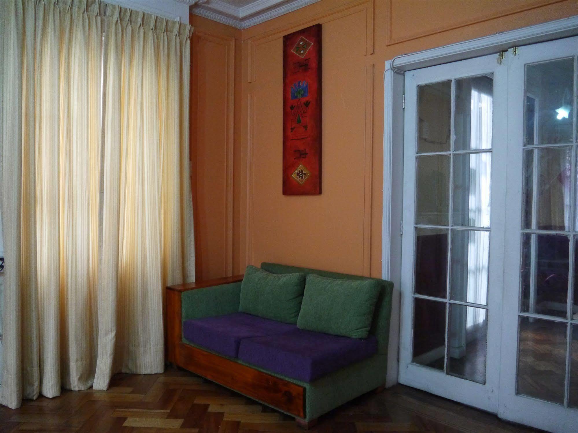 Salvador Hostal & Cafe Сантьяго Екстер'єр фото